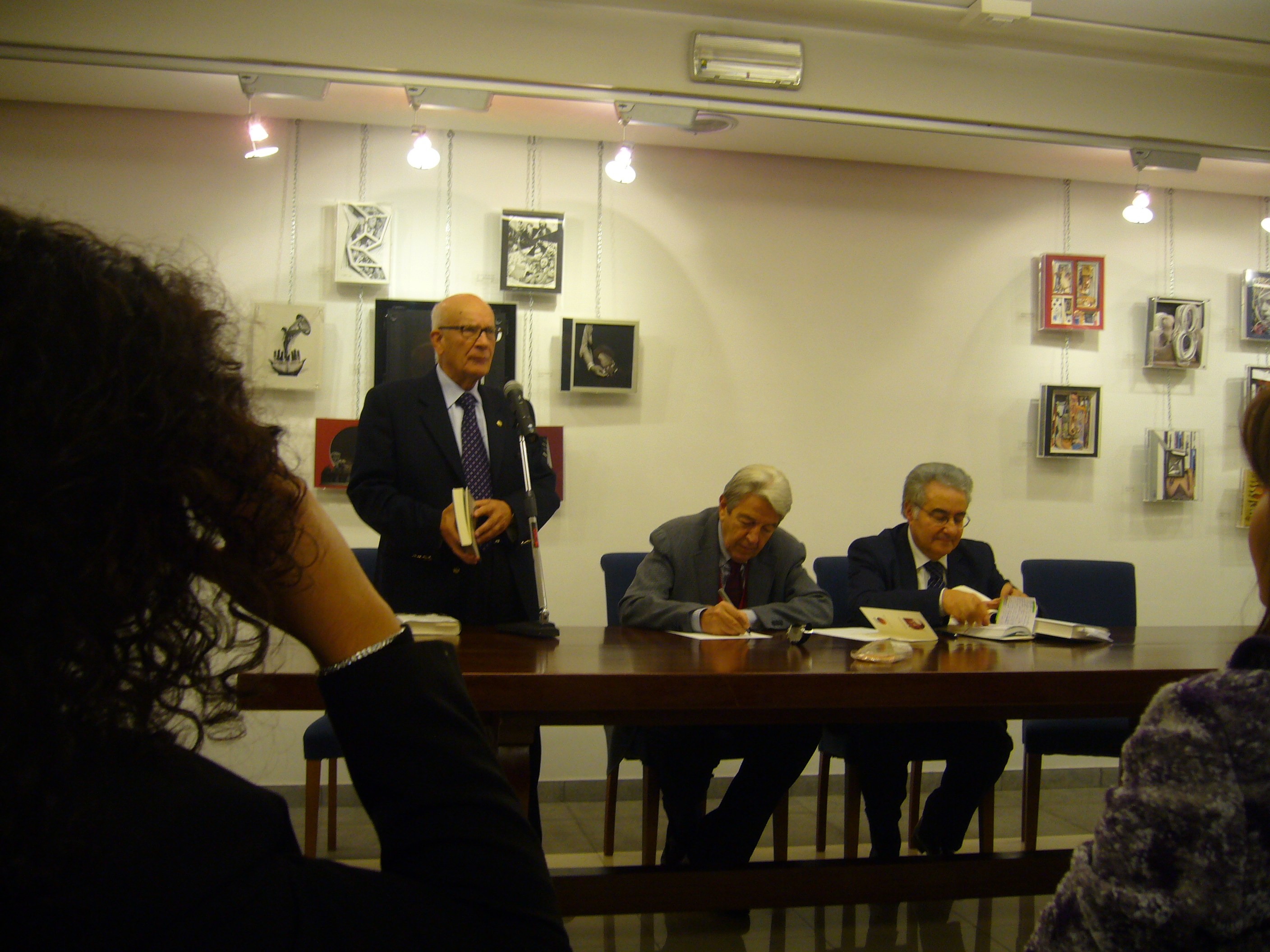SILONE LA LIBERTA' | STORIA DEI LAICI NELL'ITALIA CLERICALE E COMUNISTA