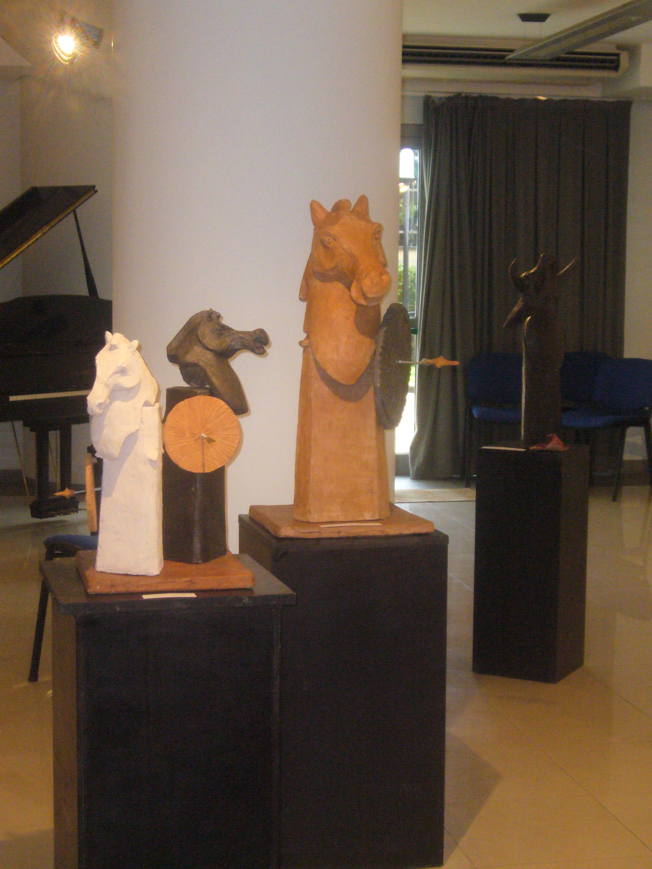 ANNA GALLUPPI. UNA PICCOLA EPOPEA DI TERRACOTTA