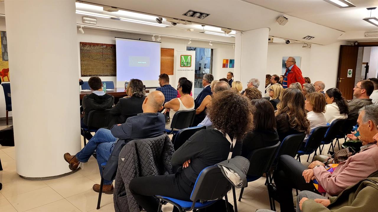 MEDUSE IMMORTALI presentazione libro di Nazzareno Orlando