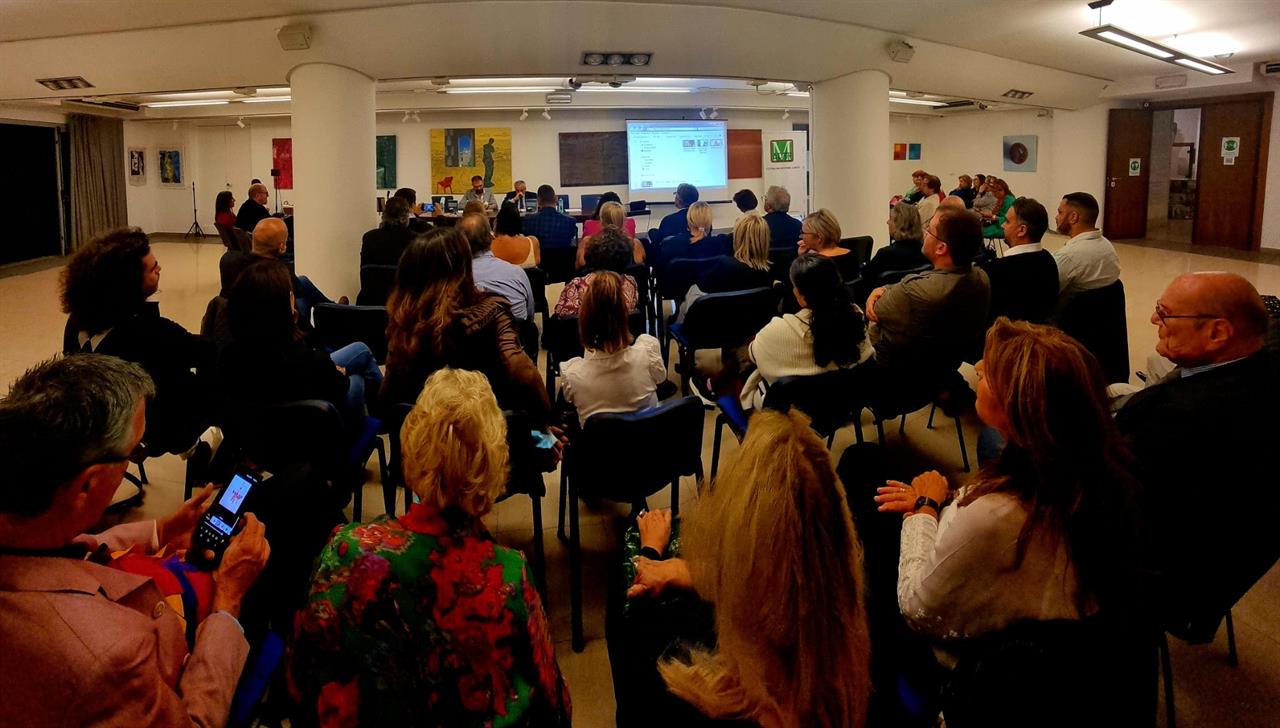MEDUSE IMMORTALI presentazione libro di Nazzareno Orlando