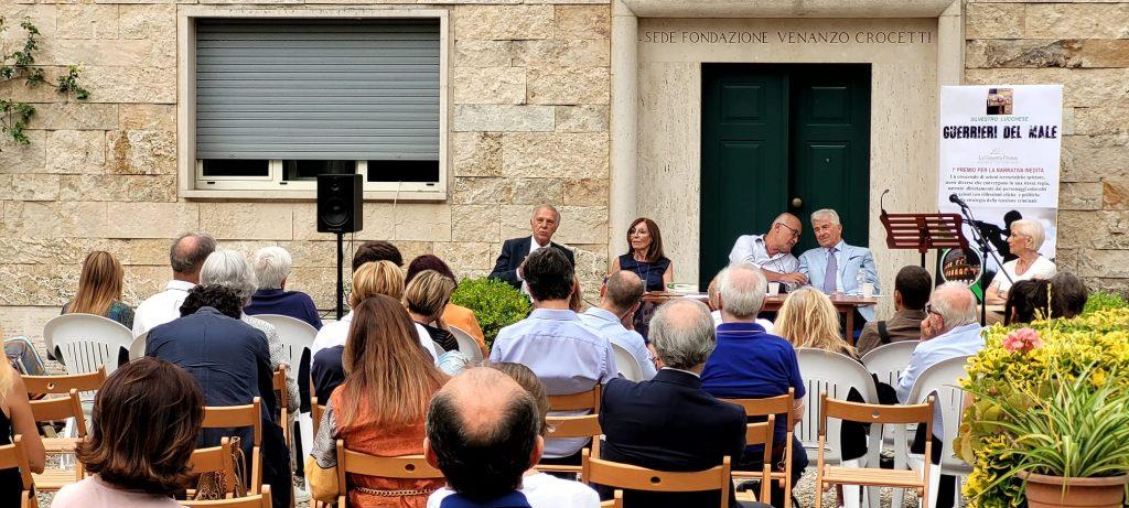presentazione del libro GUERRIERI DEL MALE di SILVESTRO LUCCHESE