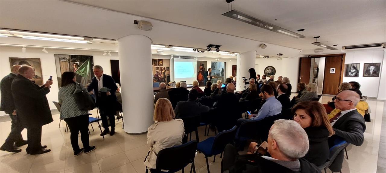 CONVERSAZIONE  SULL' ECONOMIA