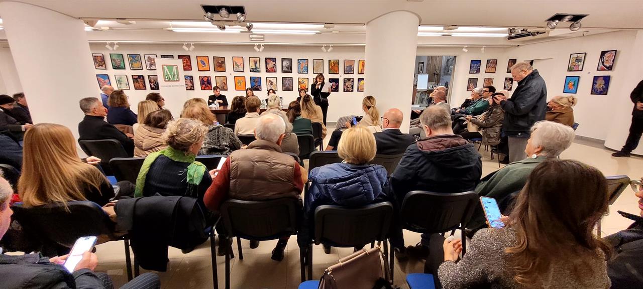 INDOMITA, libro di CIVITA DI RUSSO