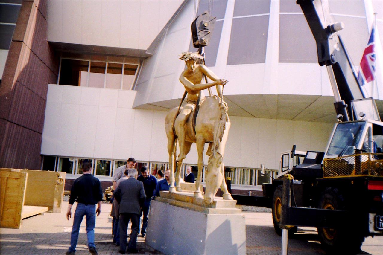 IL GIOVANE CAVALIERE DELLA PACE